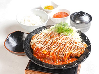 ピリ辛じゅうじゅう豚カツ膳