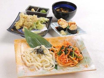 海老出汁の２種のつけうどん